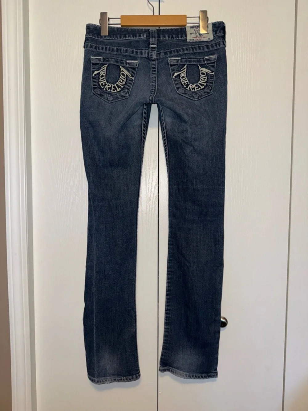 True Religion Billie Straight Embroidered Pockets Jeans - Picture 5 of 16